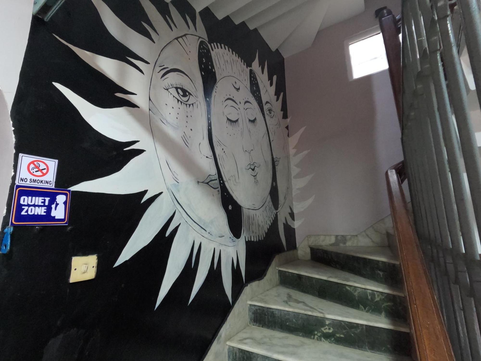 Hello Ktm Hostel Kathmandu Bagian luar foto