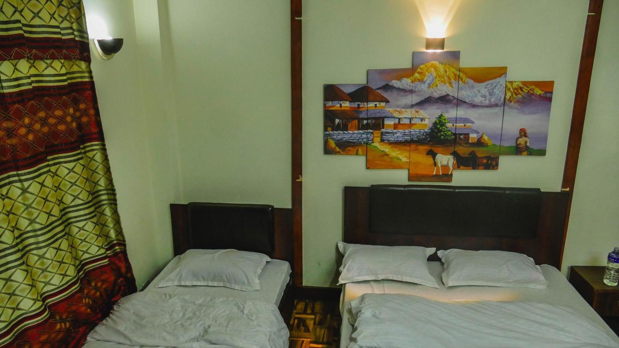 Hello Ktm Hostel Kathmandu Bagian luar foto