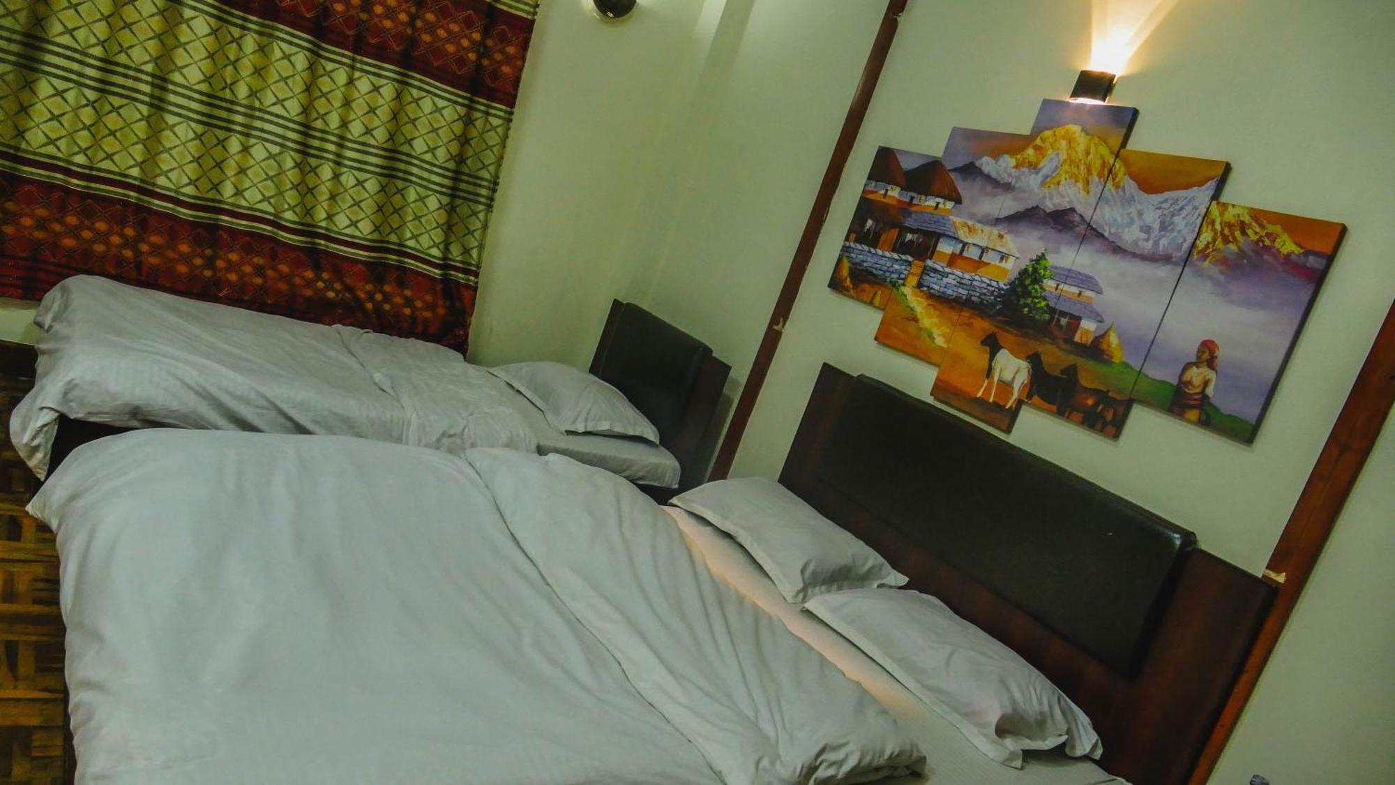 Hello Ktm Hostel Kathmandu Bagian luar foto