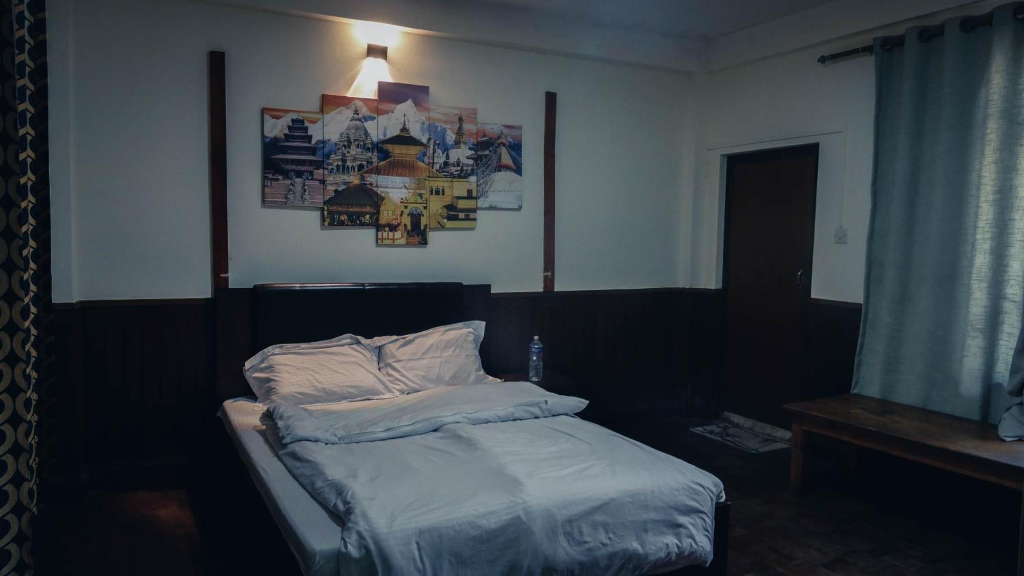 Hello Ktm Hostel Kathmandu Bagian luar foto